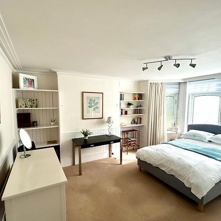 Spacious Comfortable Flat With Free Parking In East Finchley, Muswell Hill & Close To Alexandra Palace London Exterior photo