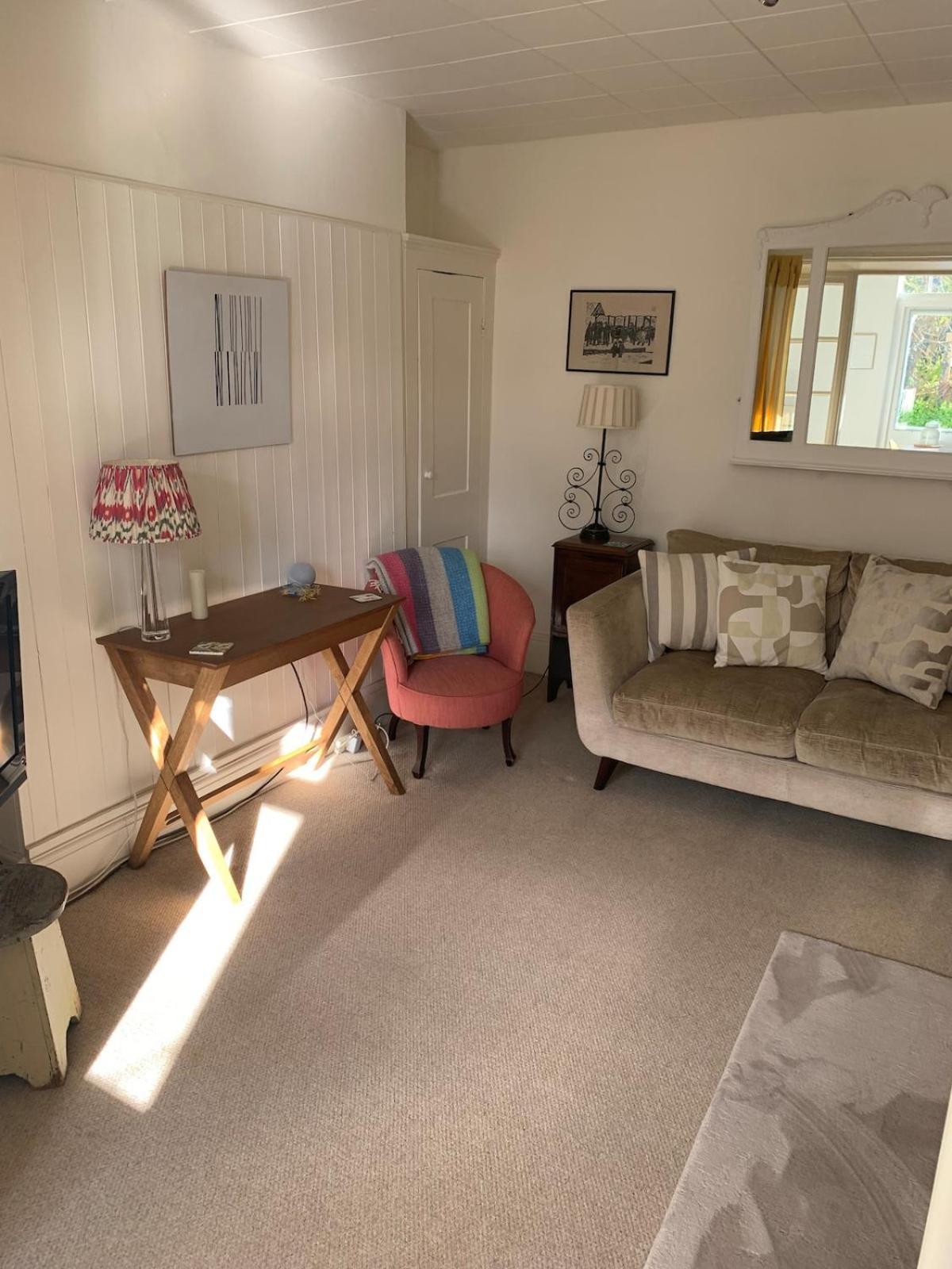 Spacious Comfortable Flat With Free Parking In East Finchley, Muswell Hill & Close To Alexandra Palace London Exterior photo
