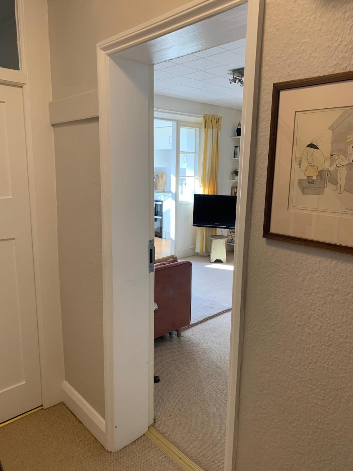 Spacious Comfortable Flat With Free Parking In East Finchley, Muswell Hill & Close To Alexandra Palace London Exterior photo